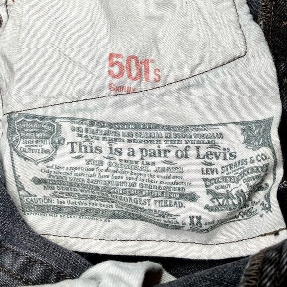 Levi’s 501s Distressed Raw Hem Skinny Straight Jeans in Faded Black Women’s 24 - Picture 4 of 10